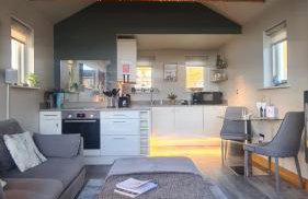 Fox Corner, Ambleside, romantic retreat for two, dog friendly, hot tub - Photo 12