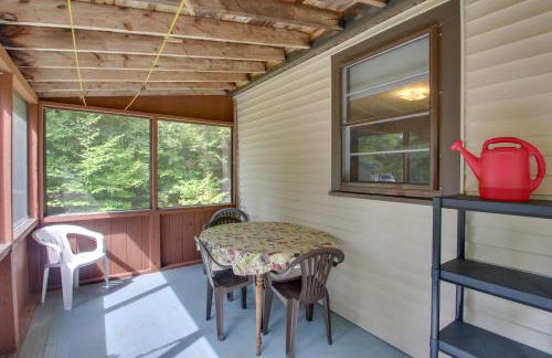 The Acres Panther Pond Cabin with Beach and Dock! - Foto 19