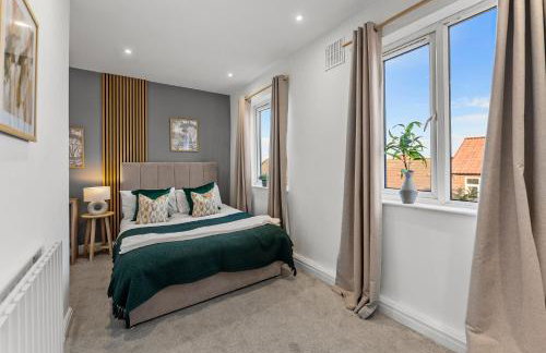 Spacious Modern 2BR - Parking - Workspace Area, Ideal for Contractors & Long Stays - NordStay - Foto 17