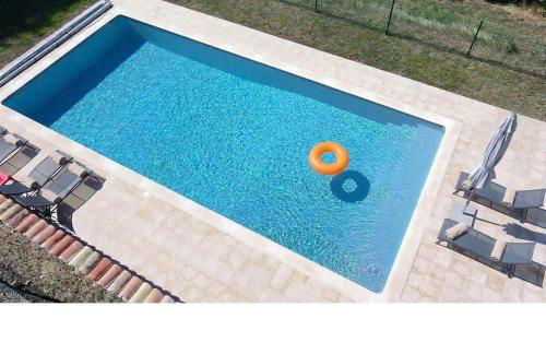 Chambre d'étape et Gîte de séjour- DomaineSalamandre-fr - Piscine, Nature, GR65 et Télétravail - Foto 2