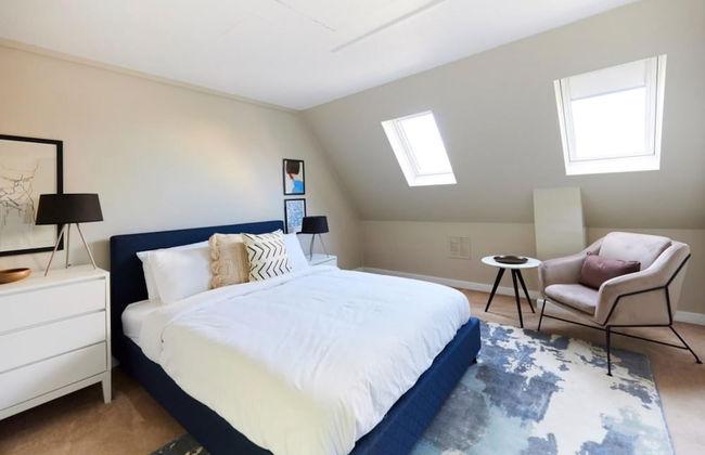 The Holland Park Crib - Classy 2bdr House - Photo 3