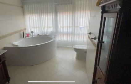 Casa de Ferreñas-5 dormitorios - Foto 4