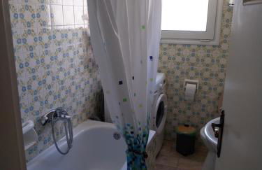 Cozy & Bright Home - 50m from metro station Άg Antonios - Photo 12