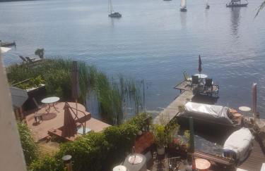 Dachgeschosswohnung im Haus am See von Berlin - Foto 17