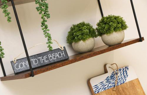 Fifty Steps from the beach! - Foto 16