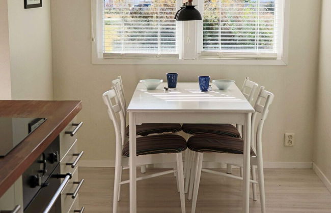 Cosy Holiday Home With Balcony - Foto 12