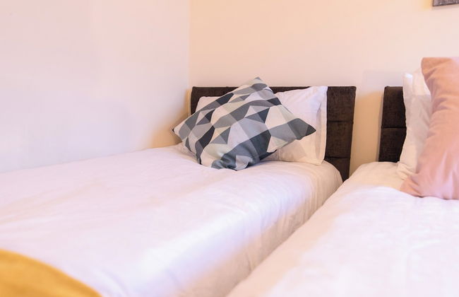 Apt - Sleeps 6 - Pets Ok - Parking - Photo 2