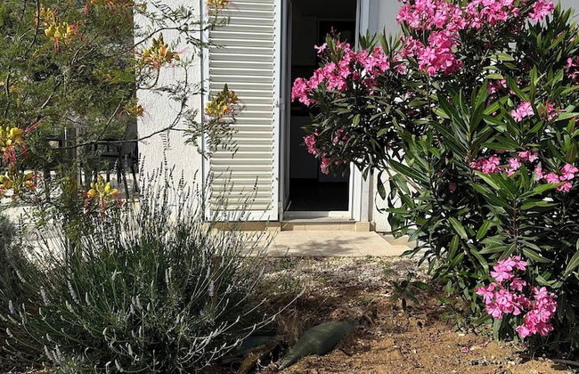 Charming Apartment in Lukovo Šugarje With Mountain Views - Foto 27