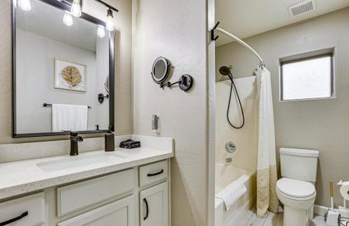 Swim, Golf, Grill and Chill! Surprise Group Getaway - Foto 14