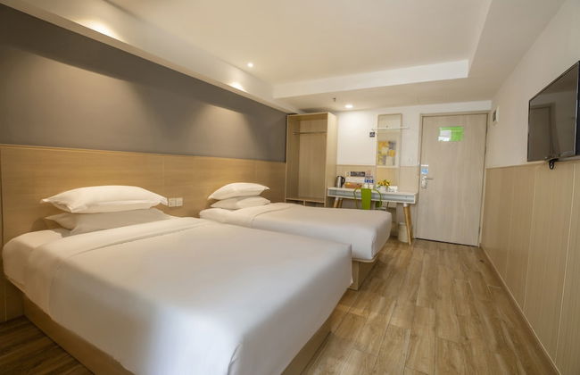 Shenzhen Haihe Hotel Apartment - Photo 4