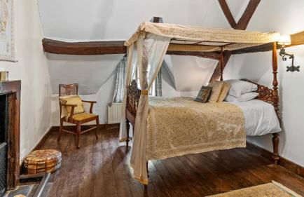 Stourton Manor - Photo 29