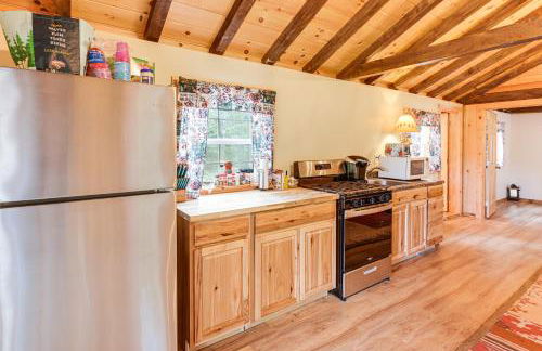 Harrington Cabin with Grills - Near Beaches and Hiking - Foto 12