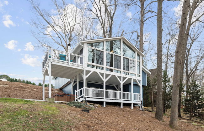 Tree Top Get Away by Avantstay Amazing Lake View - Foto 2