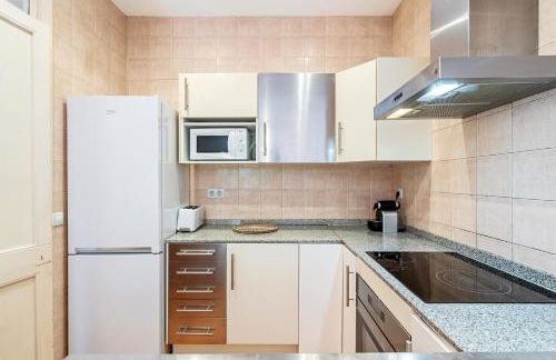 Bright 2BR in Clot Desk Fiber Wi-Fi - Foto 19