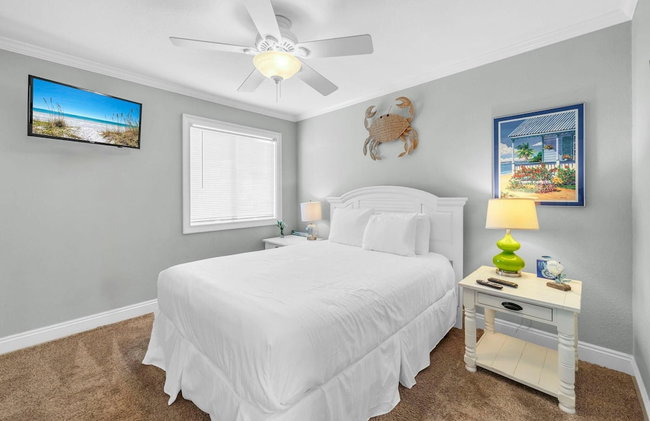 Southbay 33 Short walk to 300ft of Private Beach 3 Bedroom Townhome - Foto 13