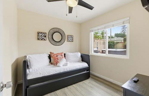 Windansea Coastal Haven - Steps to Beach - Foto 37