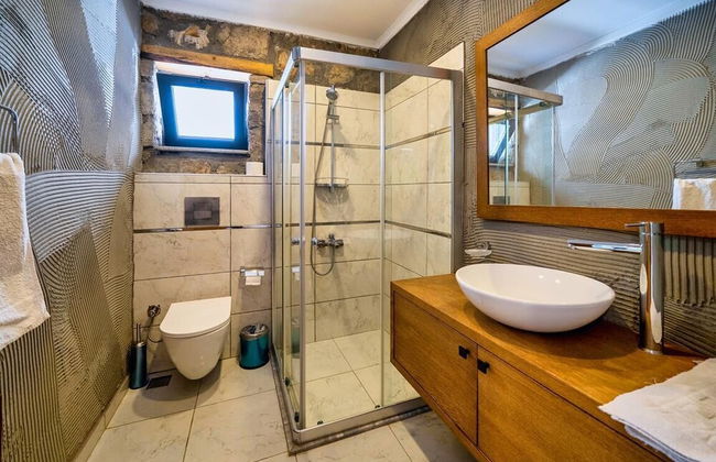 2 Bedroom Private Villa With Great sea View - Photo 16