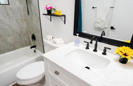 Cozy Tampa Getaway, 2 Bedrooms, minutes from Downtown & Busch Gardens - Foto 18