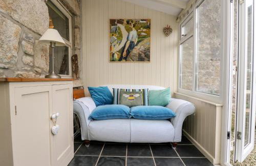 Gurnard's Cottage - Photo 12