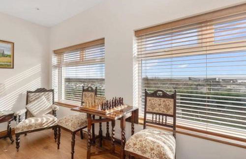 Pendine Sands Edith Villas - a luxury seaside home with beautiful sea views - Photo 46