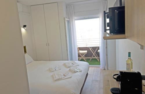 New Skyline Studio & Terrace - Photo 12