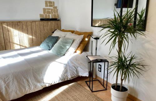 AUX 4 LOGIS - Studio Le City - Petit déjeuner offert 1ère nuit - Foto 16