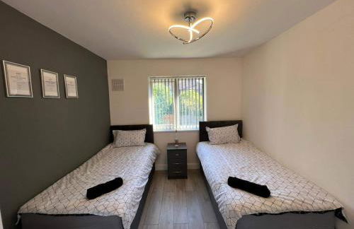 Cosy, Modern Home Near BHX, NEC and City Centre - Foto 31