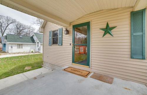 Waterfront Lake Huron Home - Private Beach! - Foto 32