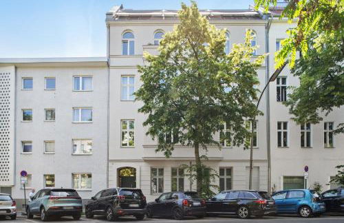 Modern Apartment in Berlin - Photo 6