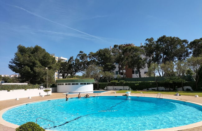 Amazing Green Tower 3 Castle Flat With Balcony - Photo 6