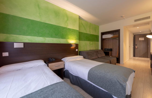 Apartamentos Recoletos - Photo 7