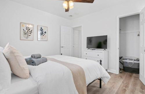 Pool House Retreat near LAX, SoFi & Beach - Foto 16