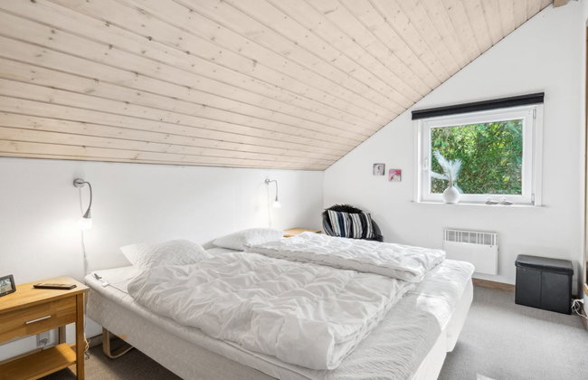 "Ines" - 25km from the sea - Foto 13