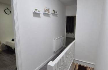 City Escape Stylish 4 bedroom house in Nottingham Sleep 9 - Foto 11