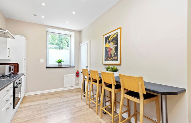 JOIVY Cosy 3bed Family Flat near Leith - Foto 9