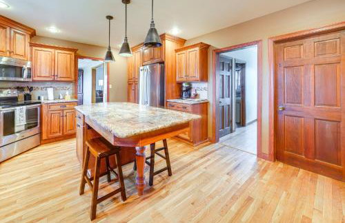 Charming Tonica Farmhouse with Private Yard! - Foto 8