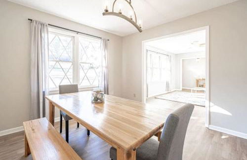 Serene on Sonning- Close to I-26- 20 Mins to Midtown - Foto 10