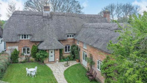 Beautiful thatched country 4 Bedroom Cottage - Foto 5