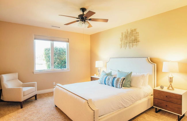 Secluded Estate Exclusive Views of Wine Country + Private Home Theater Twilight Vines by Avantstay - Foto 16