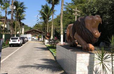 CASA EM CONDOMÍNIO ARBORIZADO PERTO DA PRAIA Confortável e Espaçosa - Foto 1