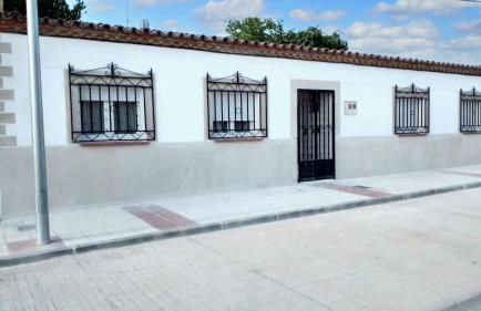 Charming House in Rada with Fenced Garden - Foto 53