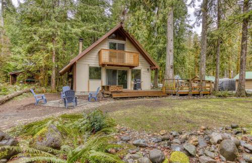 Thompson Cabin - Charming Salmon Riverfront A-Frame Oasis w/ fireplace - Foto 55