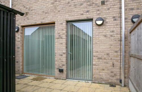 Modern & Exquisite Trumpington Townhouse with Parking & 5 mins to Papworth hospital - Foto 4