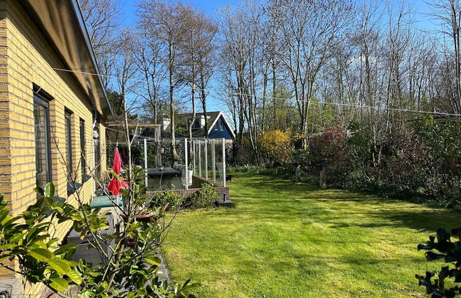 Beautiful Bungalow With Spacious Garden - Foto 10