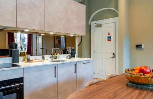 Dragon Suites Luxury Apartments at Rutland Square - Photo 73