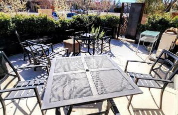 Tranquil Townhome in Downtown Neighborhood - Foto 17