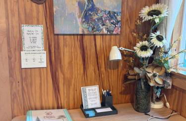 Enchanted Hollow- Cozy, Romantic Woodland Getaway - Photo 54