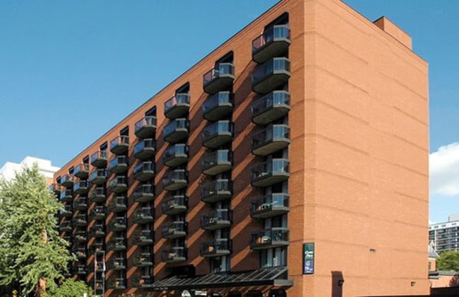 Cartier Place Suite Hotel - Photo 30