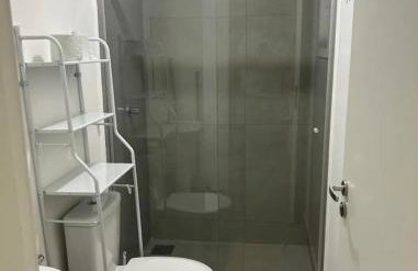 02 - ESTÚDIO NA SAVASSI com Wi-fi, TV, Vaga de garagem, Cozinha completa - Foto 28