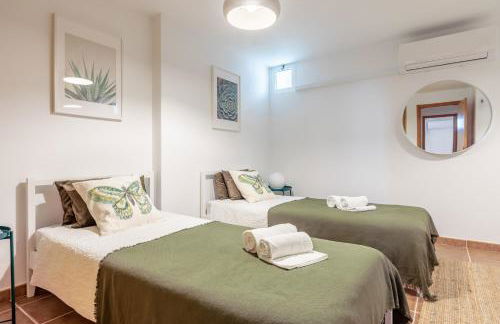 SeaScape Villa Private Pool & Rooftop Jacuzzi with sea view near Manta Rota Beach - Foto 24